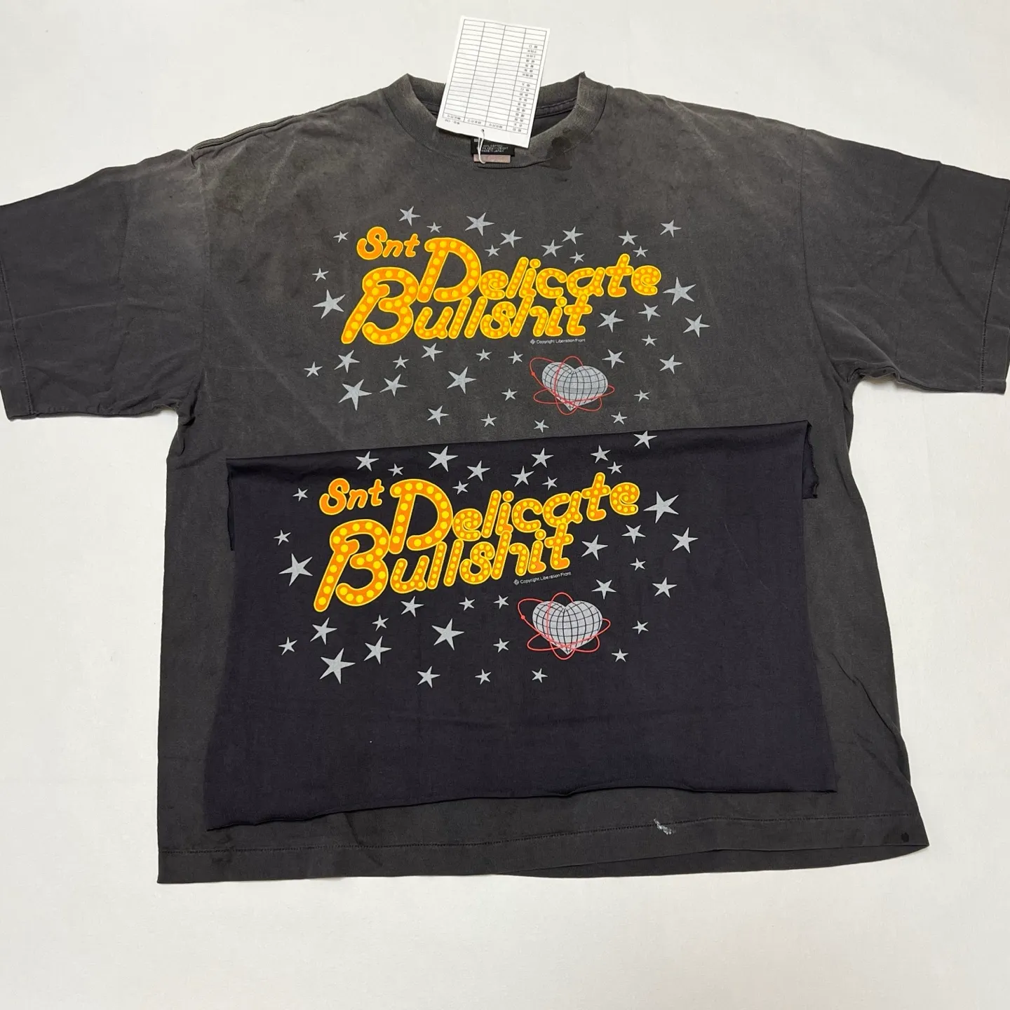 Printing proofing SAINT Mxxxxxx DELICATE BULLSHIT SS TEE/BLK star neon slogan printed TEE washed black S-XL New Vintage washed and distressed ceiling! Loyal to the original version. Main mark and wash mark are matched. Tube-woven fabric without side seams. Non-open version.
